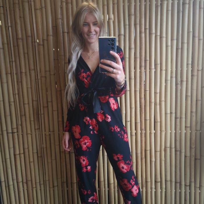 Jumpsuit flower