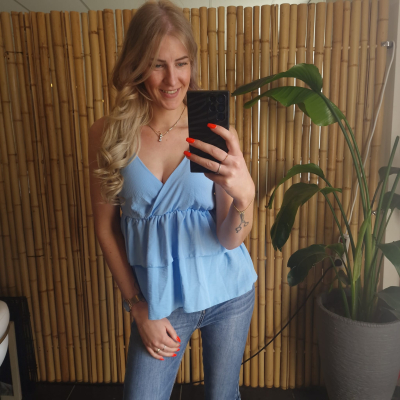 Ruffle top kim blauw